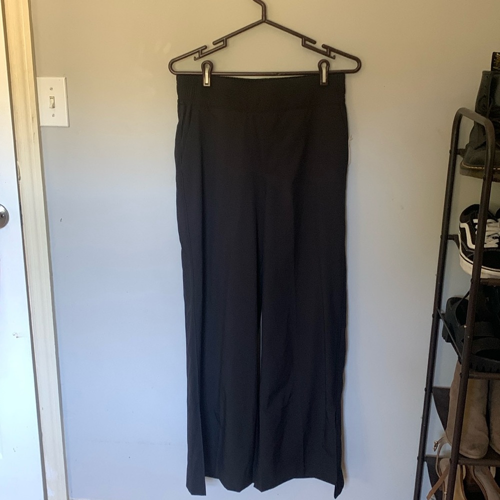 Old Navy stretch tech wide leg pants